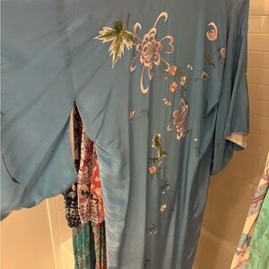 Floral Embroidered Kimono
